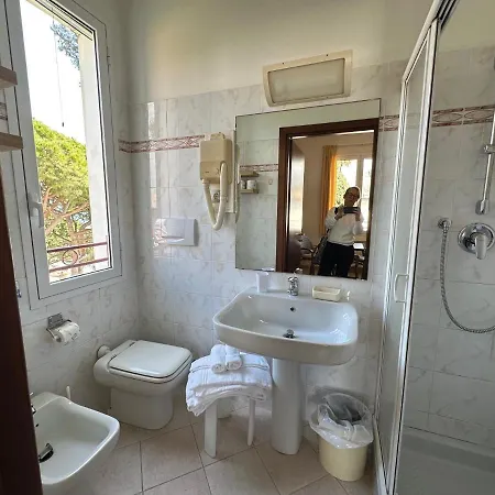 Palm 3* Диано-Марина