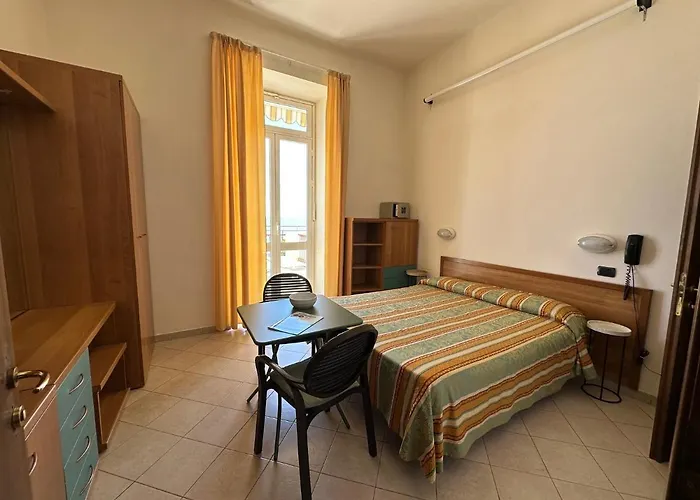 Palm Hotel apartamentowy Diano Marina