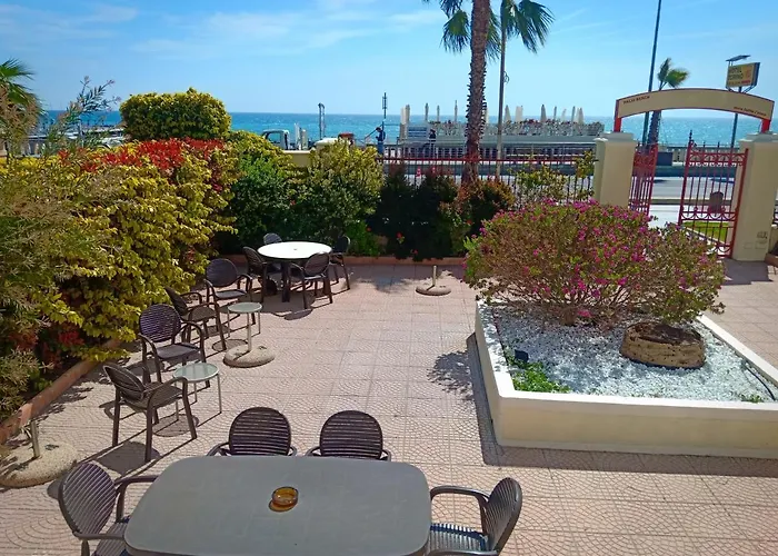 Palm Lägenhetshotell