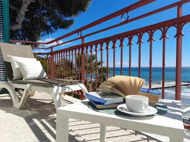 Palm Hotel apartamentowy Diano Marina