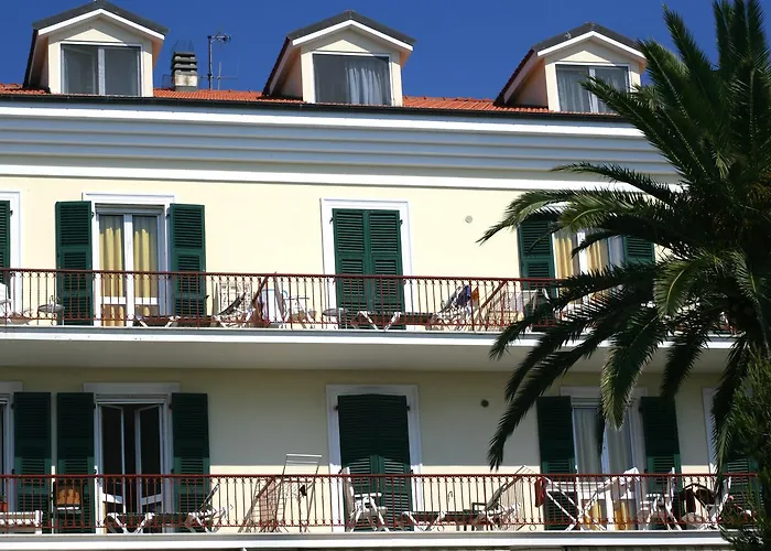 Hotel apartamentowy Palm 3*